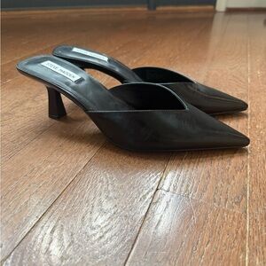 Steve Madden Mod Black Pointed Mule Pump - Sz 11